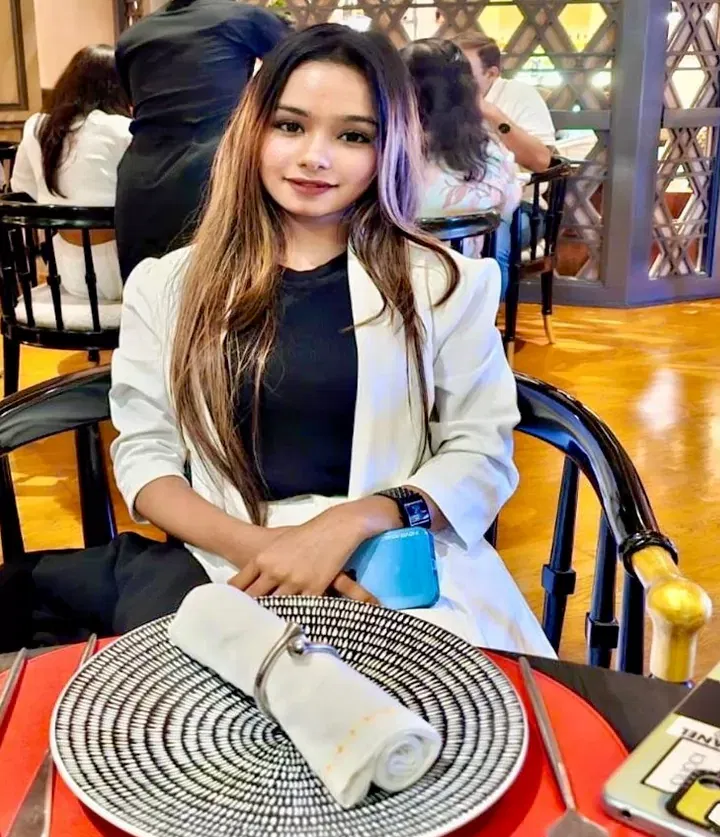 Aadhya Escorts Model In 5 Star Hotel