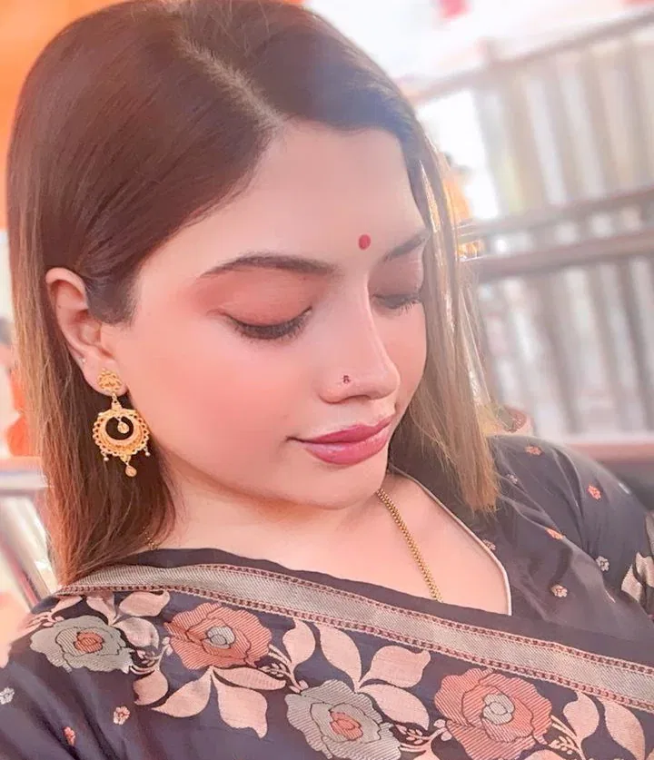Khushi Housewife