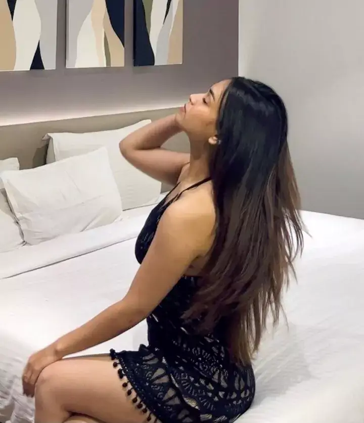 Jasmeet Punjabi Model In Bikini