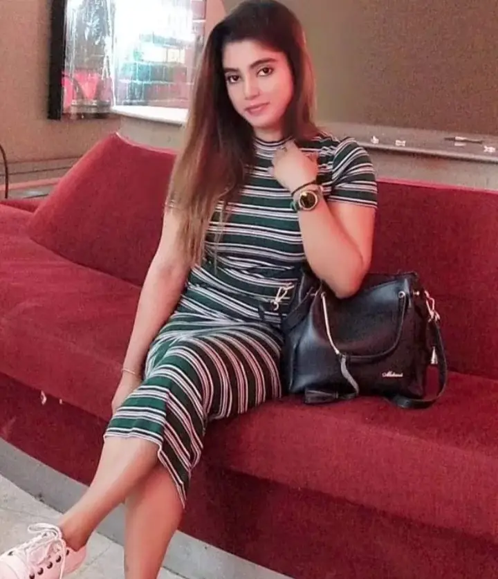 Model Aliya