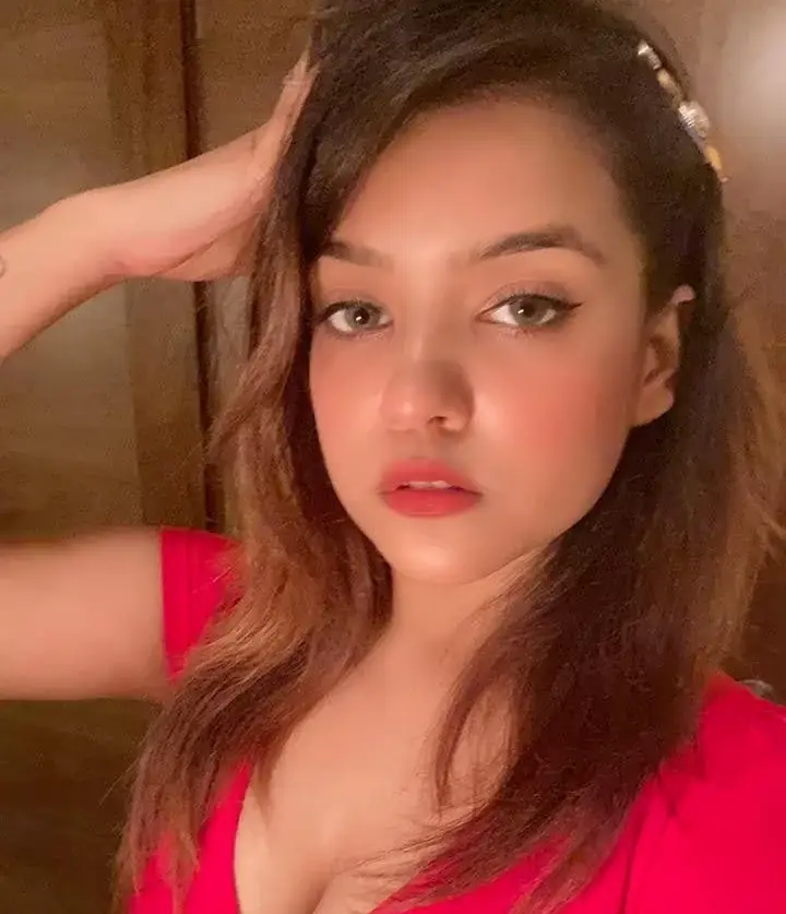 Nargis Escorts