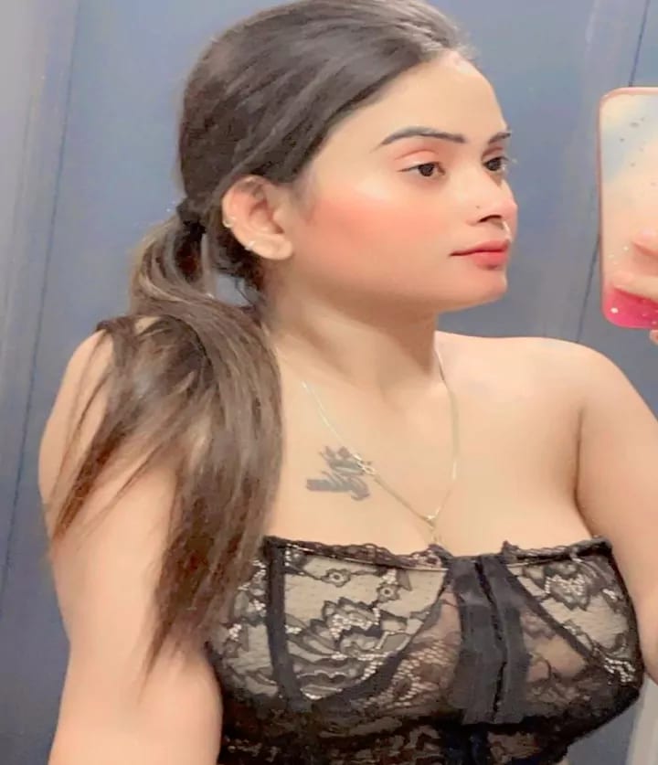 Bengali Spa Girl
