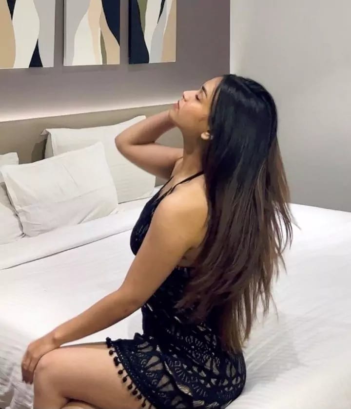 Jasmeet Punjabi Model In Bikini