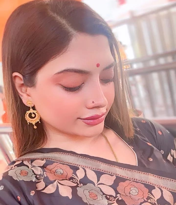 Khushi Housewife