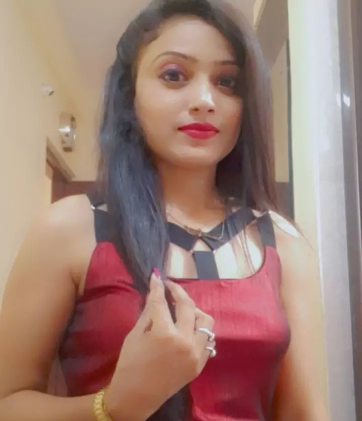 Laila Escorts in Red Dress Escorts in Agarpara
