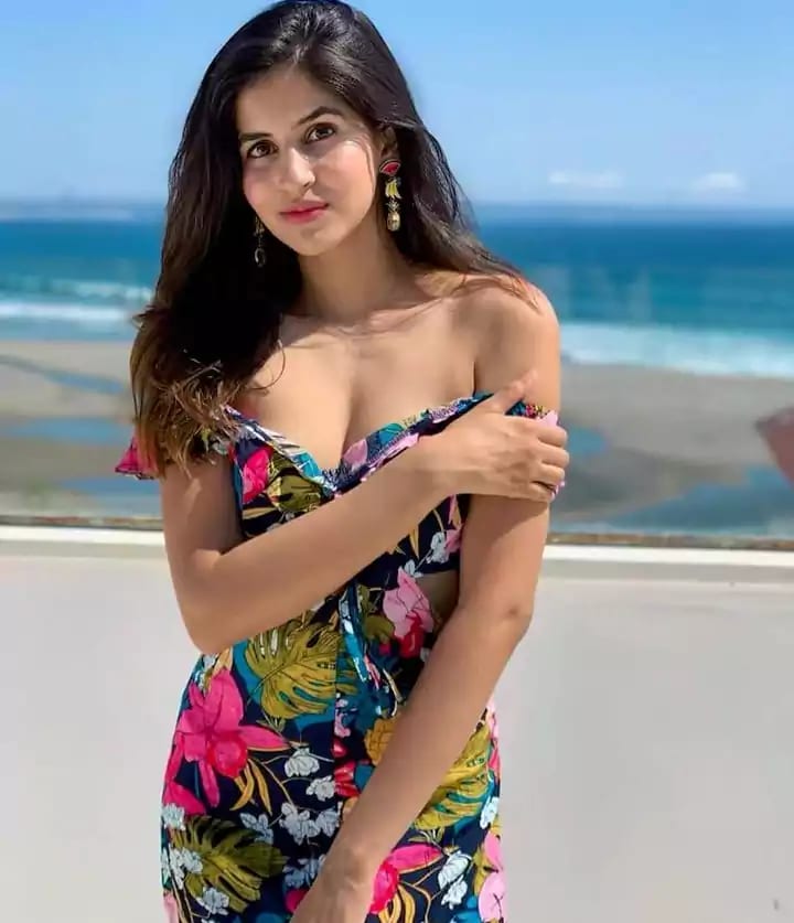 Nidika Teenager Escort