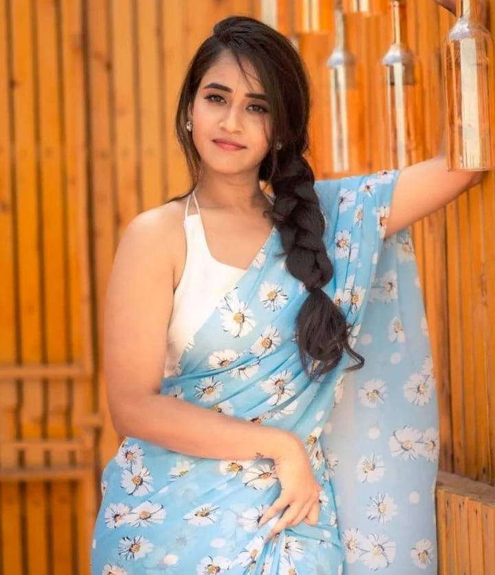 Sana Escorts Kolkata Housewife Escorts