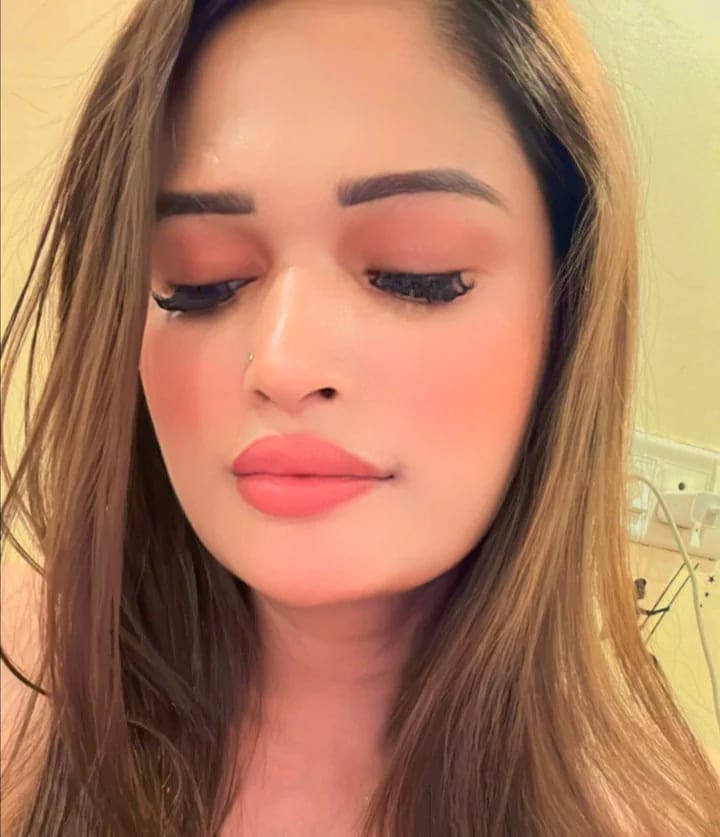 Model Mehek