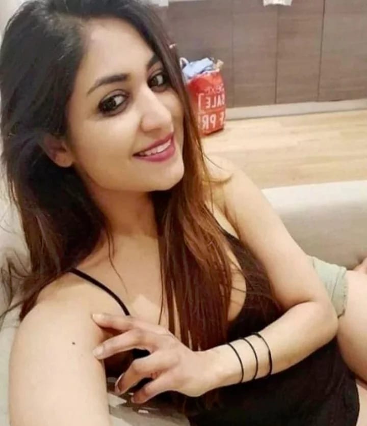 Yuvika Call Girl